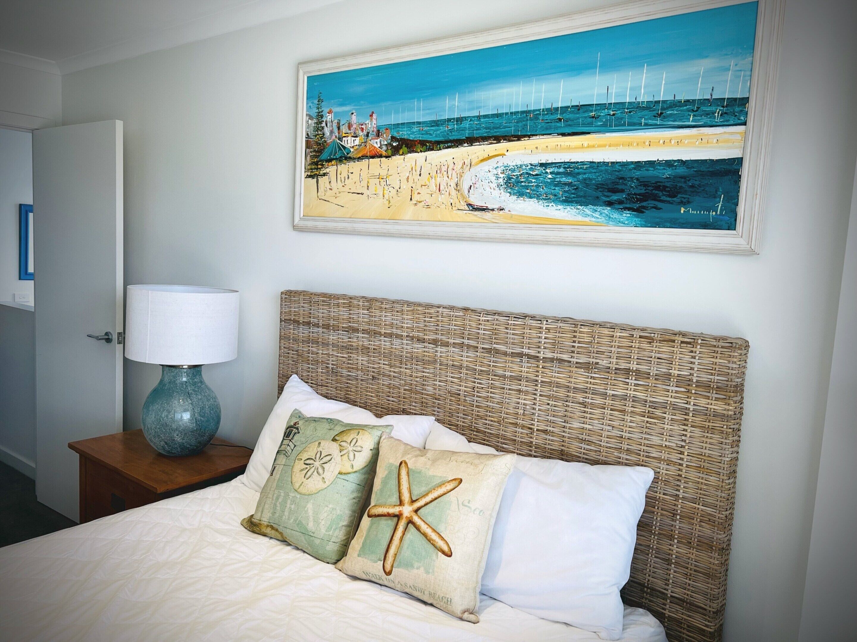 2 bedrooms, bed sheets