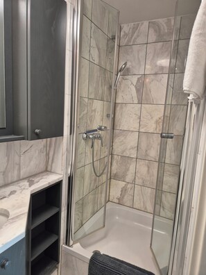 Bathroom - Vrbo Property (Füssen)