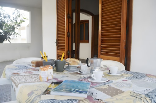 Apartment 'Ll58 San Foca' with Private Garden