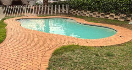 Charming 2-bedroom Apartment in Johannesburg South