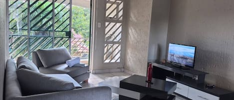 Apartment, 2 Bedrooms, Patio | Living room