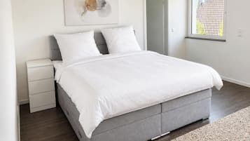 Penthouse, balcon | Coffres-forts dans les chambres, chambres insonorisées