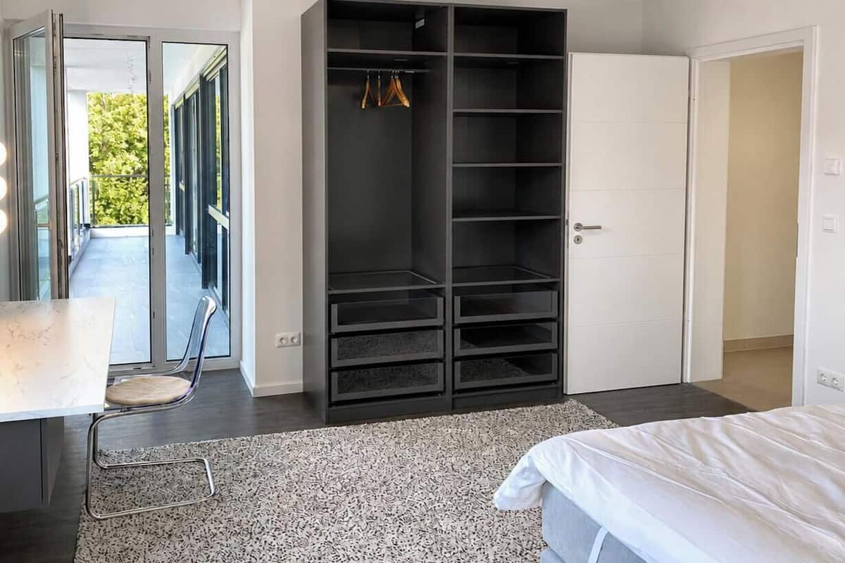 Penthouse, Balcony | In-room safe, soundproofing, iron/ironing board, free WiFi