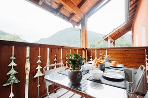 Apartment | Balcony - Rental for 6 With Private Balcony (Ax-les-Thermes)