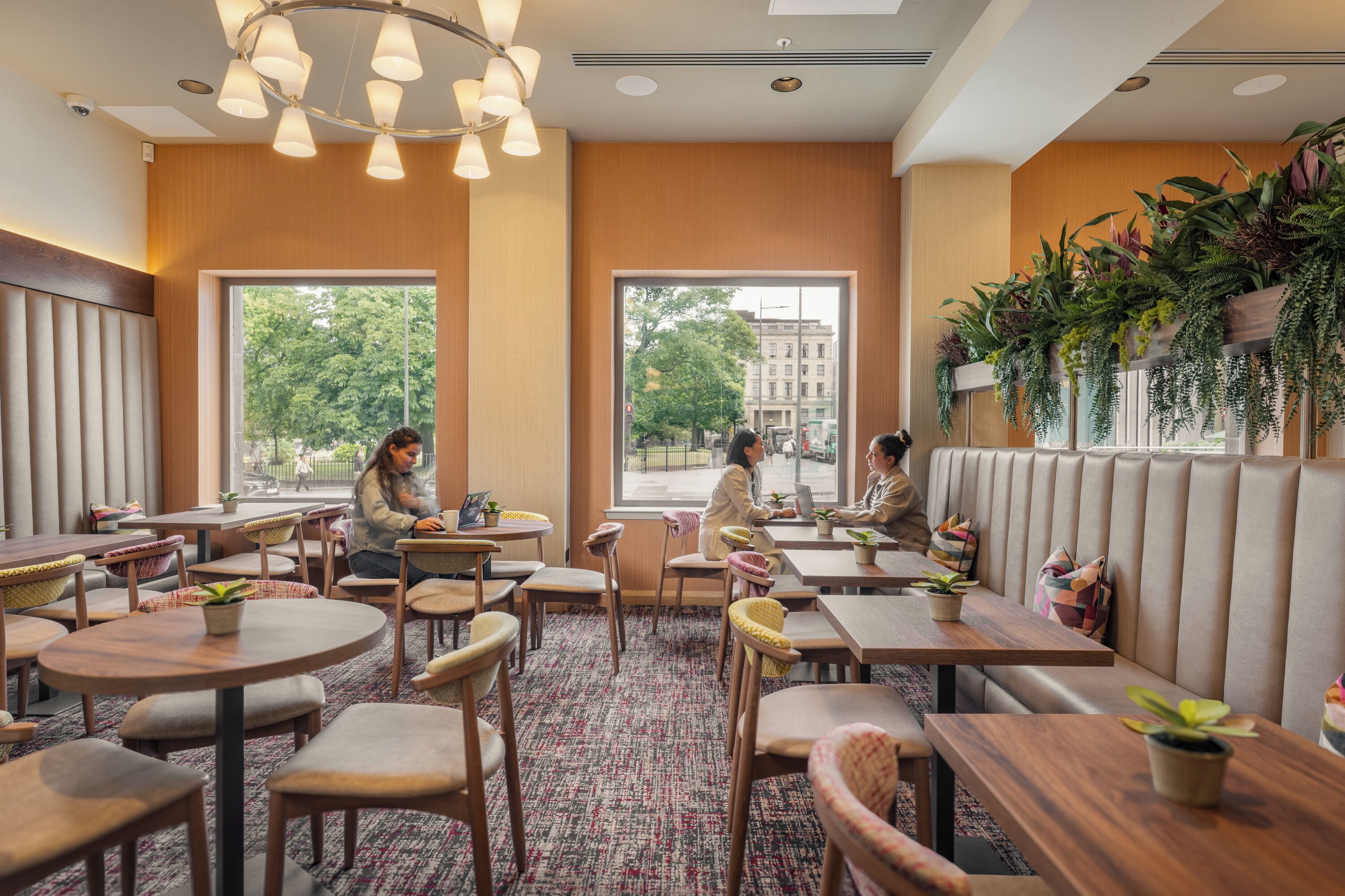 Lobby lounge