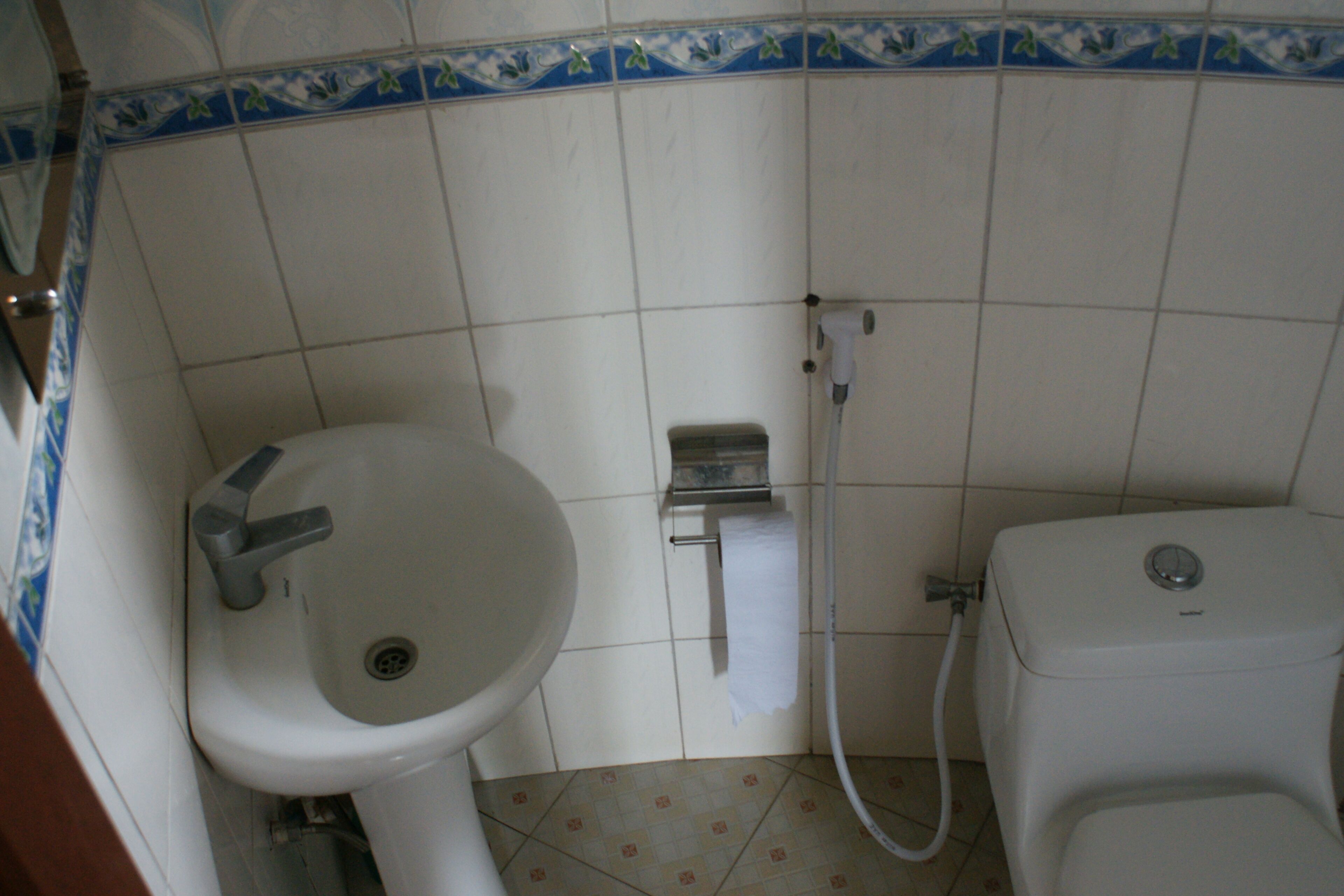 Handtücher, Seife, Toilettenpapier