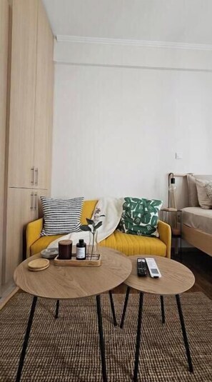 Interior - Modern Thissio Studio  β€Ά Near Acropolis β€Ά Quiet (Athina)