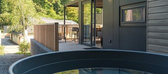 Resort Walsdorf - Moezel Lodge hottub