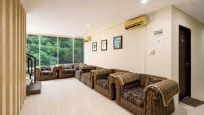 Lobby - Hotel O near Balikpapan International Airport formerly Barkah Guest House (Balikpapan)