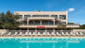 House | Pool | Outdoor pool, a heated pool