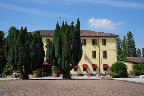 Exterior - Hotel Antico Casale (Vigarano Mainarda)