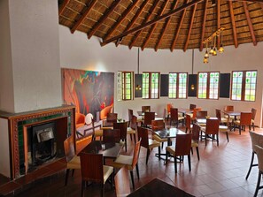 Room, Multiple Bedrooms, Accessible | Dining - Room-cozy Lodge Room With Garden Views i (Johannesburg)