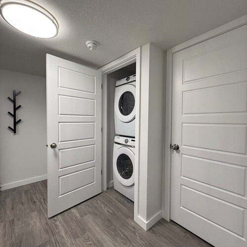 Modern Private Suite in Regina w/ Separate Entrance