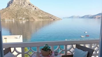 Classic-Zweibettzimmer, Balkon, Meerblick | Speisen im Freien