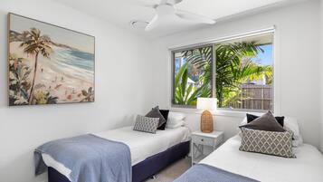Apartment | 4 bedrooms, bed sheets