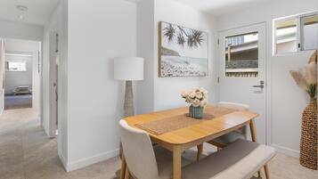 Apartment | Dining