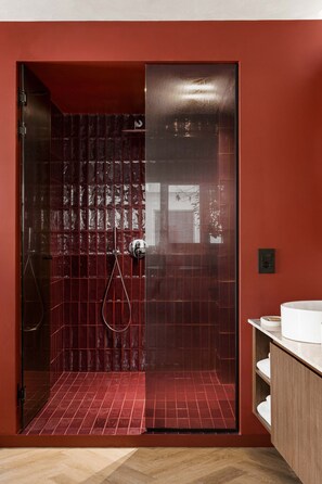 Shower, hair dryer, towels, shampoo - Noemia Athens, Superior Studio near Acropolis (Athina)