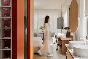 Iron/ironing board, WiFi, bed sheets - Noemia Athens Deluxe Studio Near Acropolis &Metro (Athina)