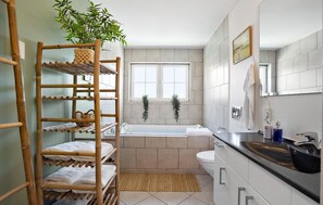 Shower - Lovely home in Bogense with sauna (Bogense)