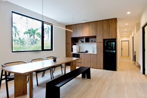 Dining - Codrington House - 3Bedroom 3Bathroom 2Carpark #3 (George Town)