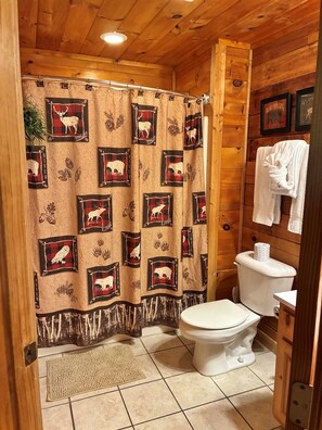 Towels - Mountain View Cabin/Hot Tub/Game Rm/Near Dollywood (Sevierville)