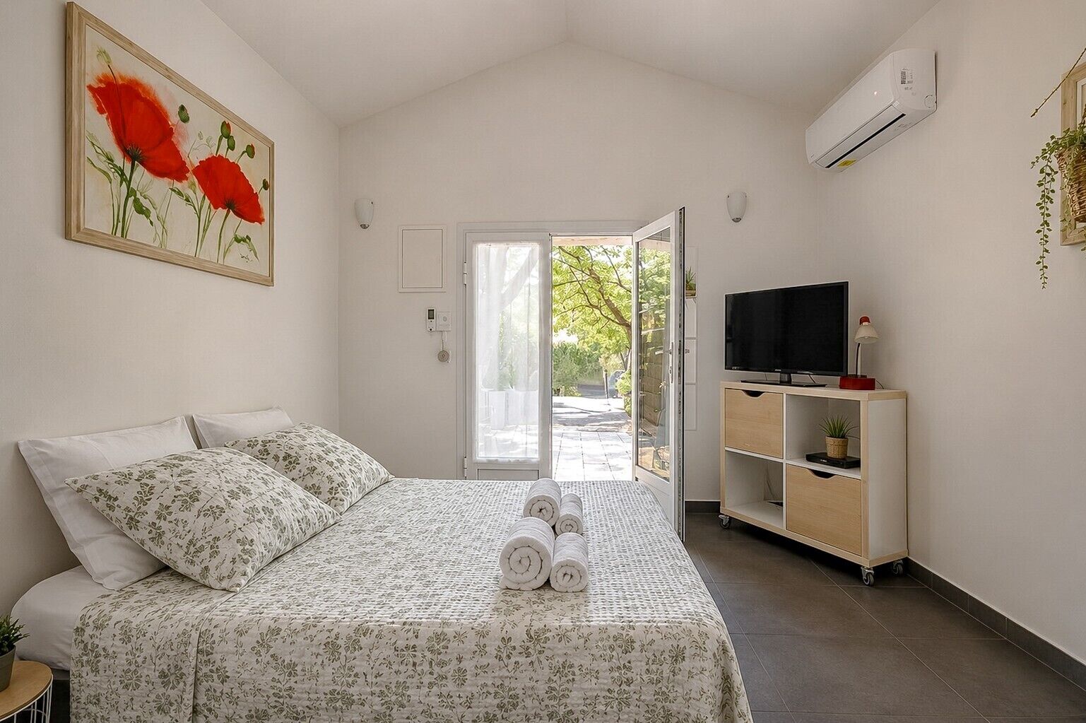 1 chambre, fer et planche à repasser, Wi-Fi, draps fournis