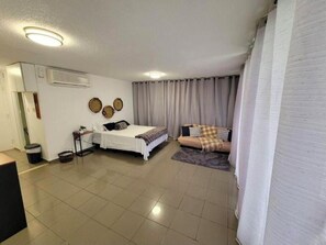 1 camera, Wi-Fi, lenzuola