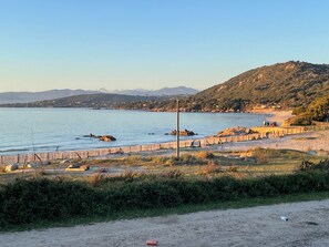 Beach - Le Paradis de Coti-chivari: sea view, maquis and eucalyptus forest. (Coti-Chiavari)