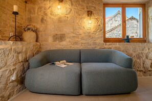 Living area - Balturio Boutique House (Kaštel Stari)