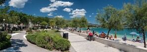 Beach nearby, white sand, beach towels - Balturio Boutique House (Kaštel Stari)
