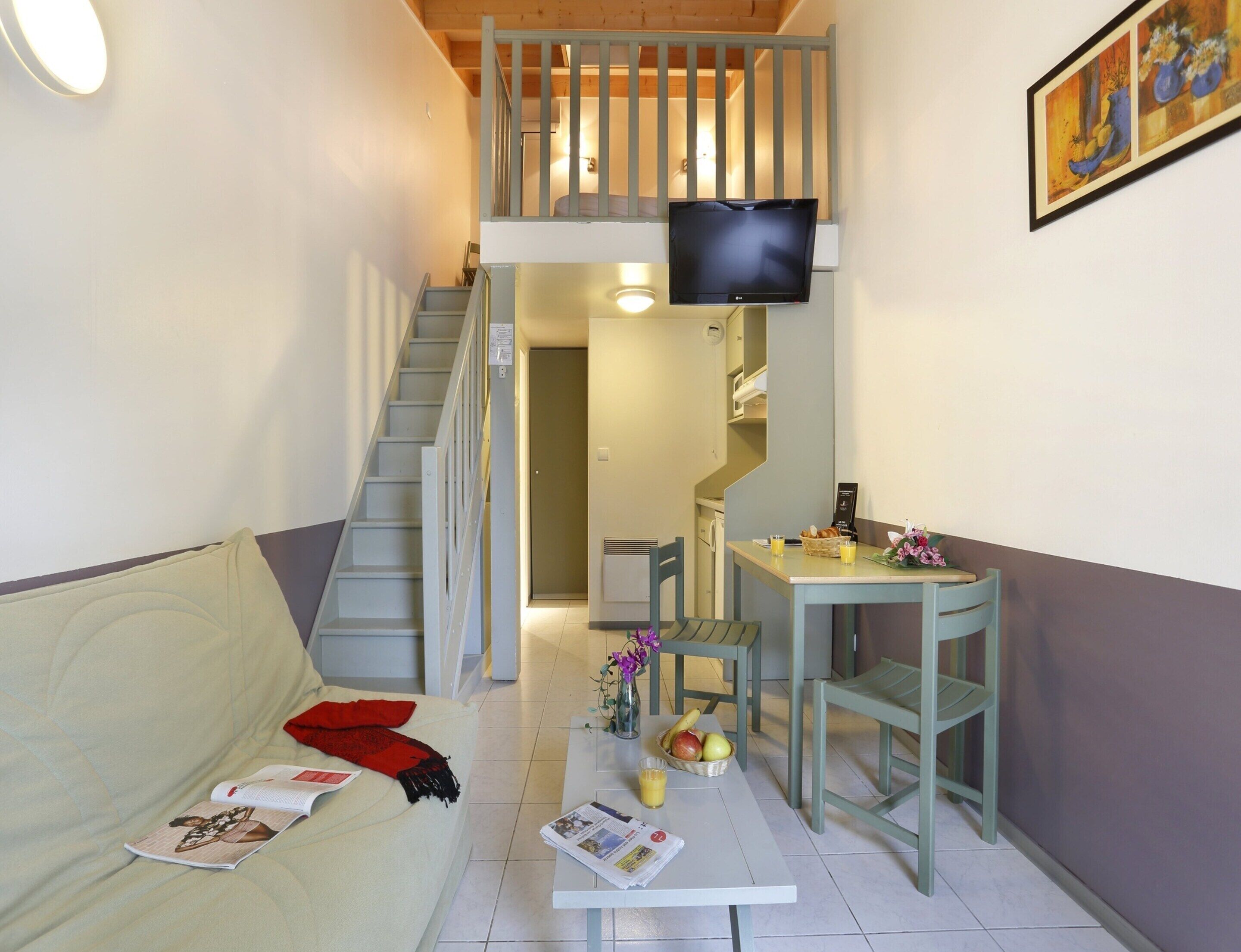 Apartment | Dining
