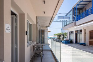 Outdoor dining - Modern Luxury 2-Bed Apt, in the heart of Stalis and steps from the Beach. (Heraklion)