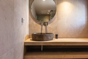 Bathroom - Modern Luxury 2-Bed Apt, in the heart of Stalis and steps from the Beach. (Heraklion)