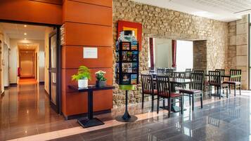 Apartment | Tempat makan