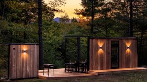 Unclassified image, 2 of 22, button - Gorgeous Scandinavian Mirror Glass Cabin in the Adirondacks for an Unforgettable Getaway in Jay, New York (Jay)