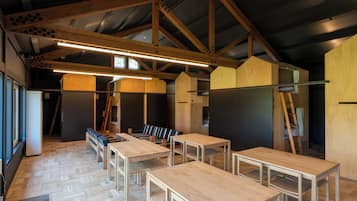 Asrama Umum, pemandangan gunung | Tempat makan