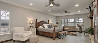 Luxurious German-Style Ranch Vacation Rental with Pool Access and Stunning Views in Bergheim, Texas