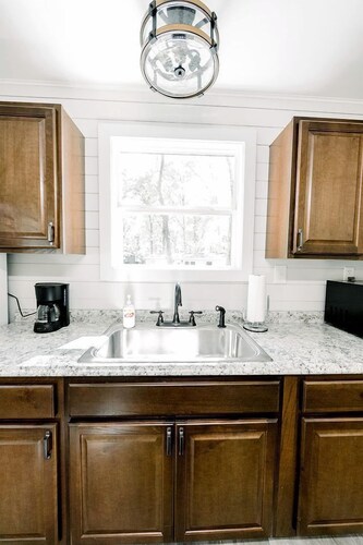 Charming Cabin in the Woods - Peaceful Glamping Spot near Owensville, Missouri