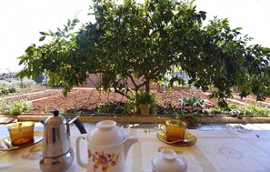 Outdoor dining - Quiet retreat with terrace (Savudrija)
