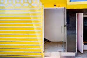 Rumah | Resepsionis