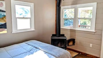 1 habitación, wifi y ropa de cama
