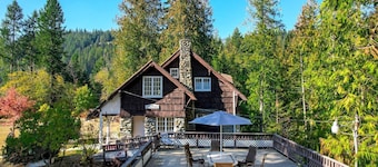 Elegance by the River: Classic Rental with Scenic Views in Metaline Falls, WA