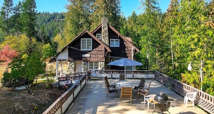 Elegance by the River: Classic Rental with Scenic Views in Metaline Falls, WA