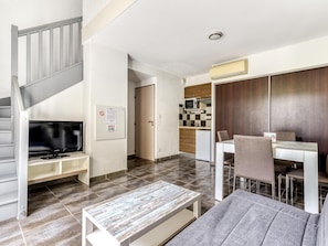 House | Living room - Charming House Stay in Saint-cyprien (Saint-Cyprien)