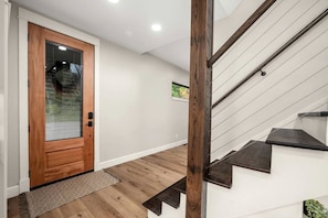 Interior - Family Fun by the River: Unmatched Cabin Experience in Pennsylvania (Foxburg)
