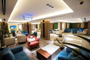 Lobby sitting area - Alhijrah View 2 Hotel (Makkah)