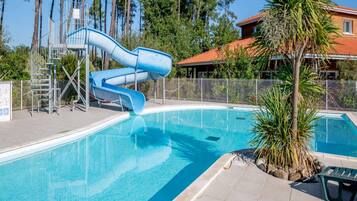 Apartment | Pool | Outdoor pool, a heated pool