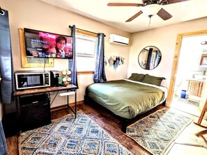 1 bedroom, WiFi, bed sheets - #4 Falcon's Chalet Cabin with Fireplace & Amazing Views, Santa Ysabel, CA (Santa Ysabel)