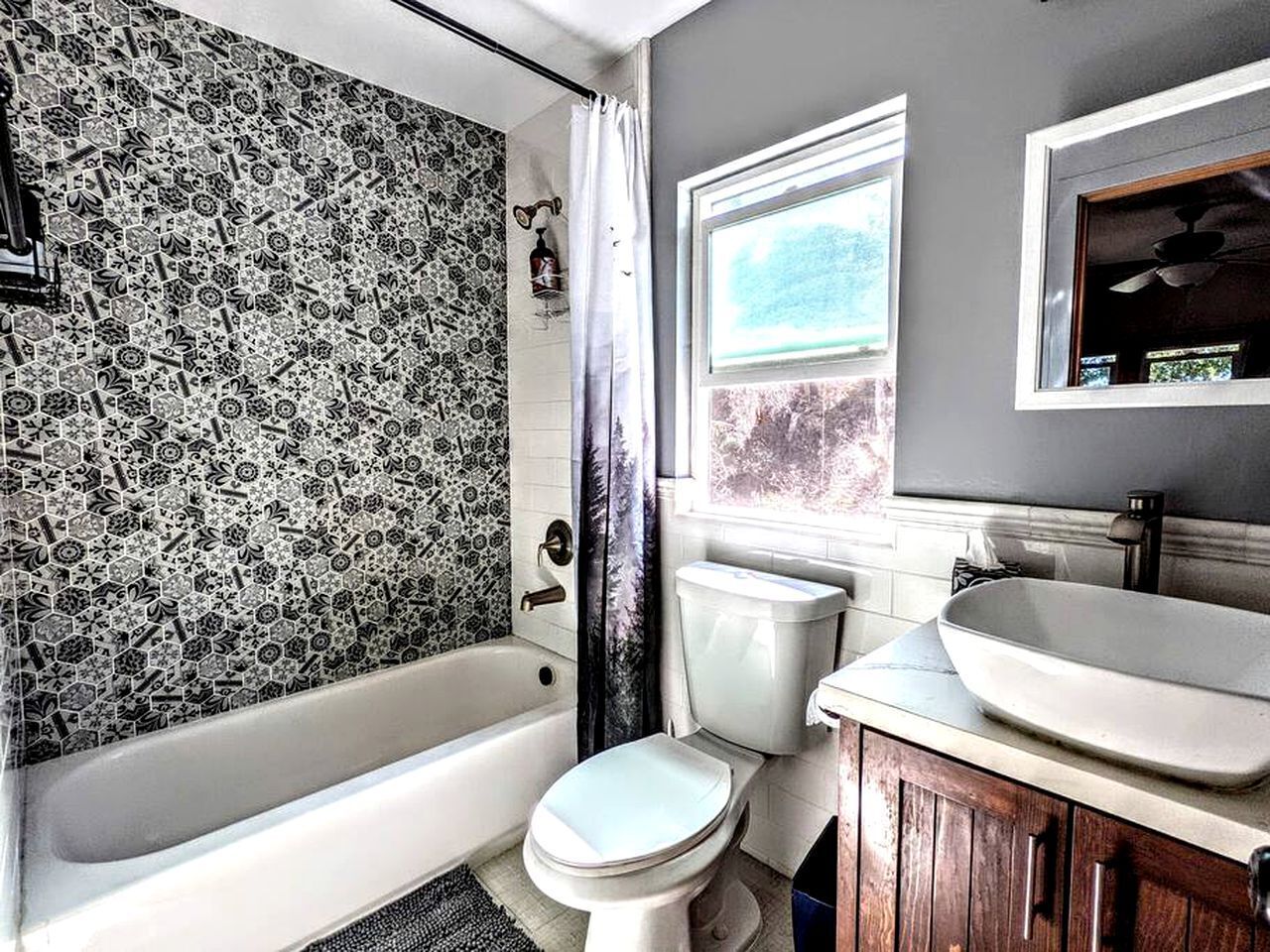 Hair dryer, soap, shampoo, toilet paper