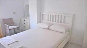 WiFi, bed sheets - Sea View Apartment at Stavento Apartments – Sunset Views by Makris Gialos Beach (Argostolion)
